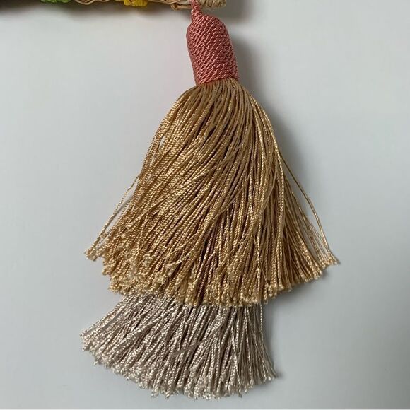 Nannacay‎ handwoven straw clutch with pom pom tassel and zip top closure. - Picture 3 of 9